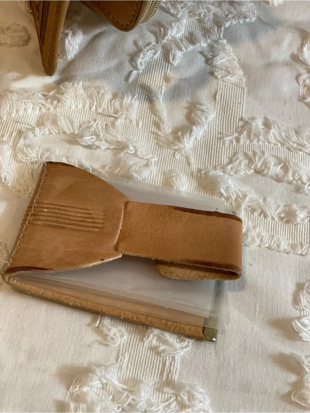 Vintage Hand-Tooled Floral Leather Wallet - Tan